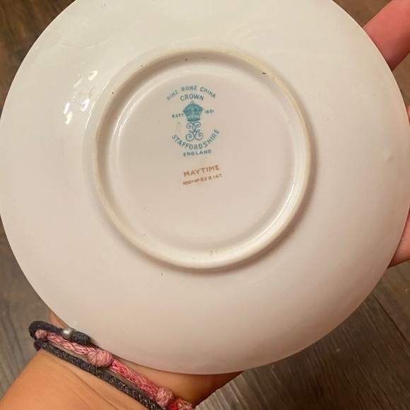 Floral Teacup and Saucer Set - Picture 7 of 9